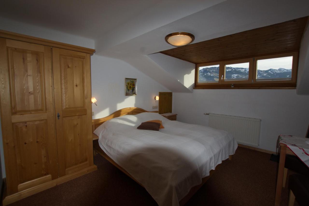 Fruehstueckspension & Appartements Eugenie Kitzbühel Esterno foto