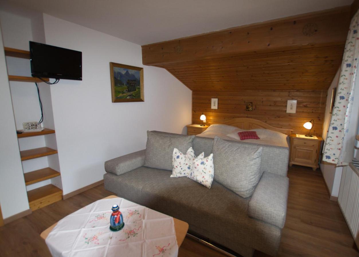 Fruehstueckspension & Appartements Eugenie Kitzbühel Esterno foto